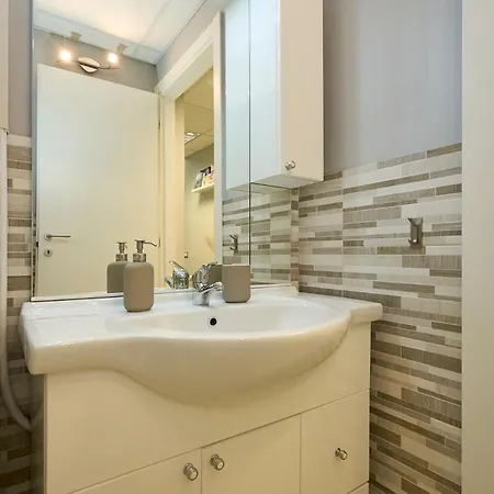 Design White Loft - 15 Minutes Walk From Station Milán