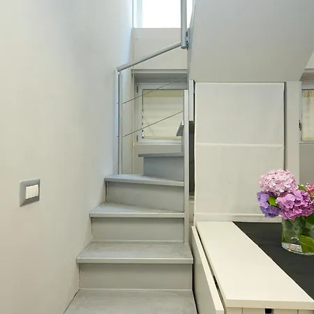 Design White Loft - Ac Wifi 10 Minutes From Duomo Appartement Milaan